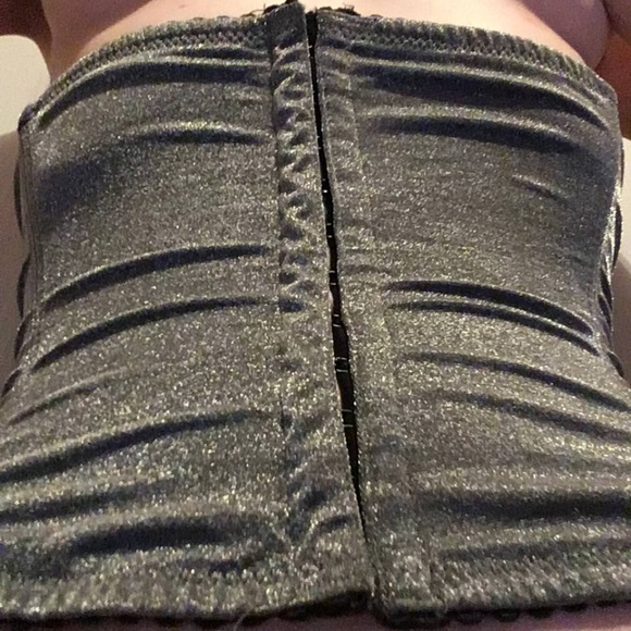 Womens VICTORIAS SECRET silver waist shaper, sz M - Picture 1 of 2